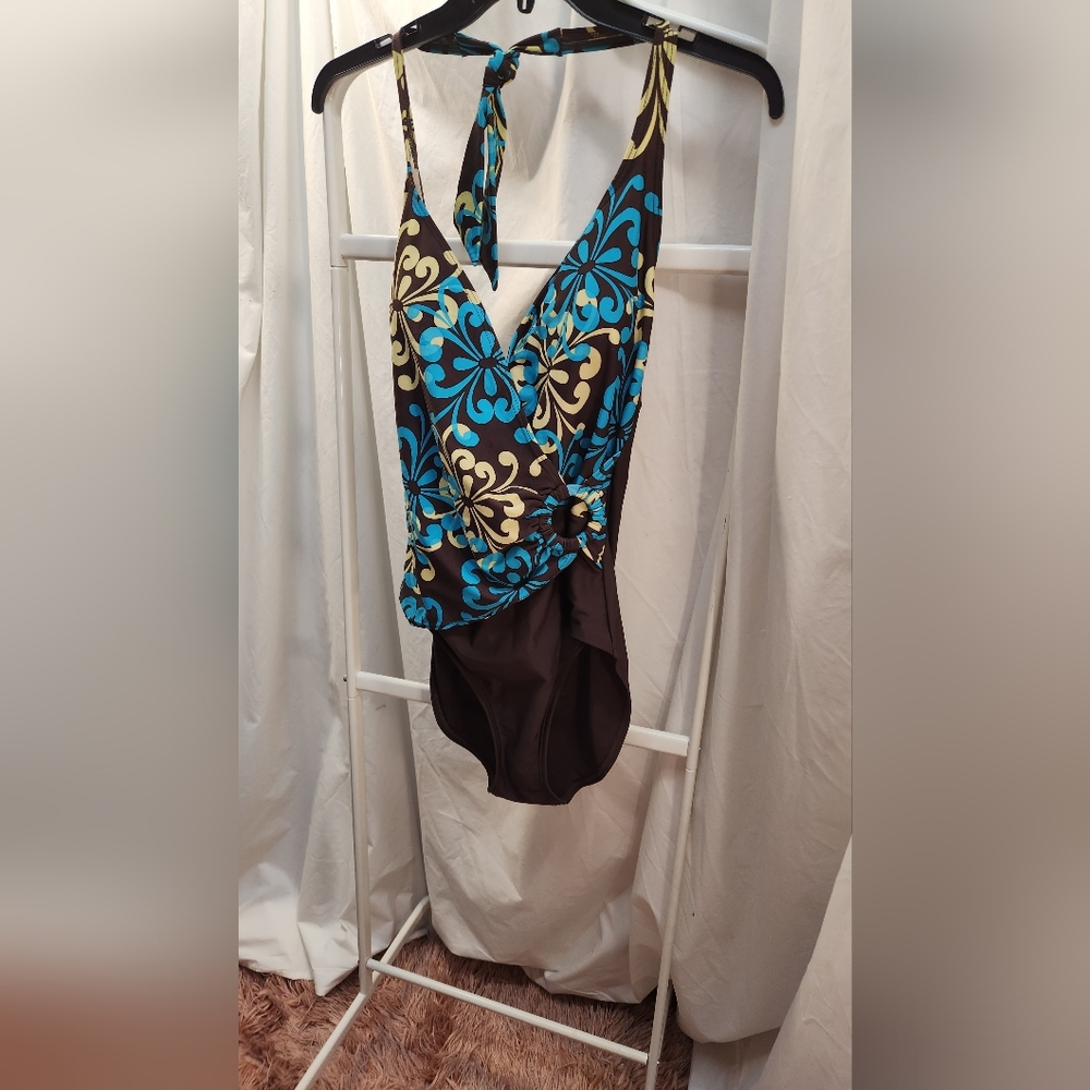 BEACH BAY SWIMWEAR
